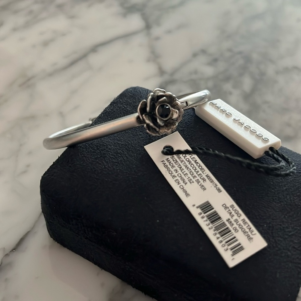 NWT Marc Jacobs bangle.